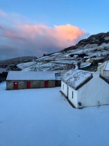 Anne'S Thatched Cottage Kilcar Exteriér fotografie
